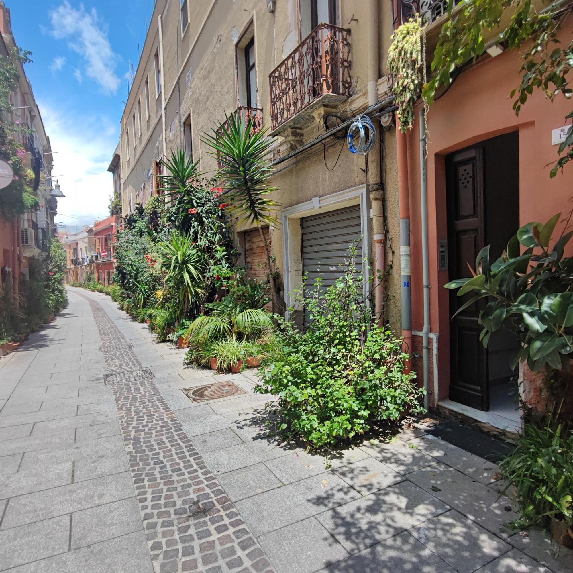 La Casetta Nel Centro Кальяри Экстерьер фото